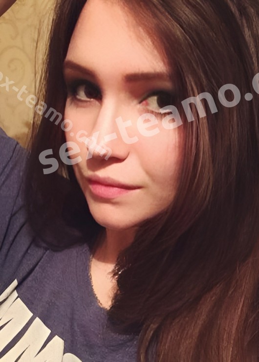 Арина привлекательная девушка из Энгельса цена от 2500 руб